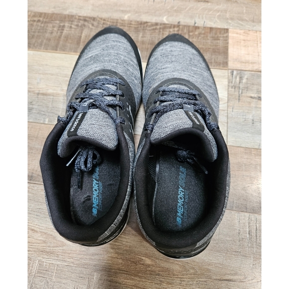 New Balance Sneakers - Picture 4 of 6